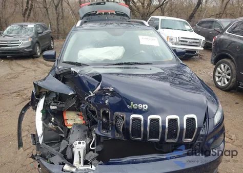 2015 Jeep Cherokee Limited z USA, uszkodzony, nr VIN 1C4PJLDB2FW580267